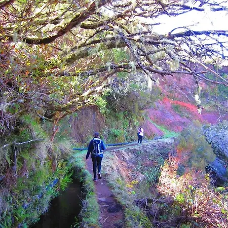 Welcoming House In Santa Cruz With Garden Of 269 M² بيت للعطل