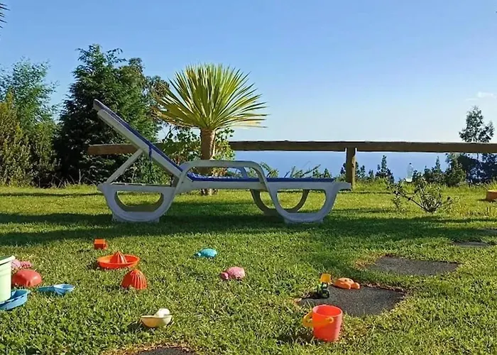 Welcoming House In Santa Cruz With Garden Of 269 M² Prázdninový dům