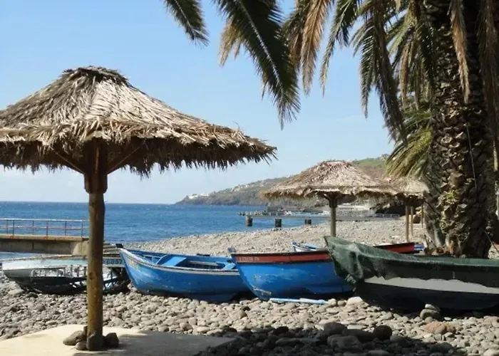 Дом отдыха Welcoming House In Santa Cruz With Garden Of 269 M² Санта-Крус