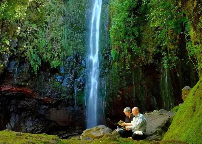 Welcoming House In Santa Cruz With Garden Of 269 M²