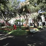 펜션 Welcoming House In With Garden Of 269 M² *