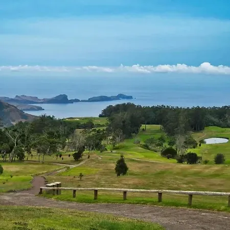 Welcoming House In Santa Cruz With Garden Of 269 M² 4*