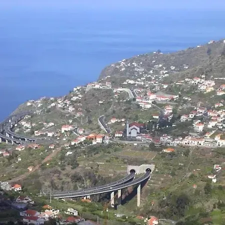 Welcoming House In Santa Cruz With Garden Of 269 M²