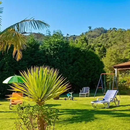 Welcoming House In With Garden Of 269 M² * Santa Cruz (Madeira)