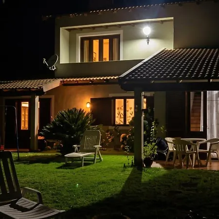 Welcoming House In With Garden Of 269 M²