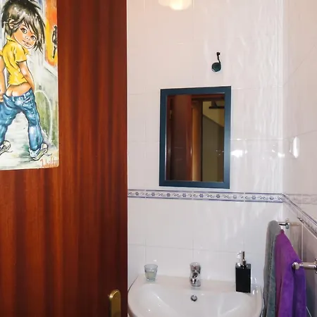 Welcoming House In With Garden Of 269 M²