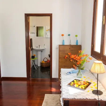 Ferienhaus Welcoming House In With Garden Of 269 M² Santa Cruz (Madeira)
