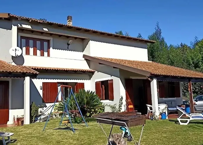 Welcoming House In Santa Cruz With Garden Of 269 M² 펜션