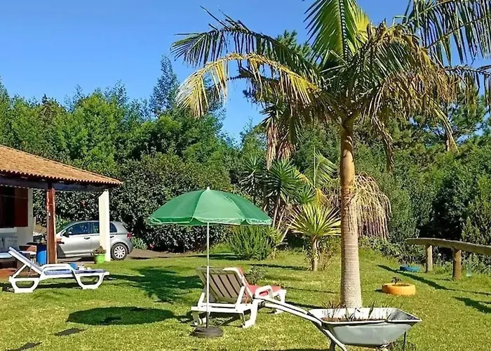 Welcoming House In Santa Cruz With Garden Of 269 M² *