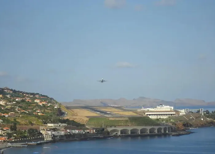 Welcoming House In Santa Cruz With Garden Of 269 M²