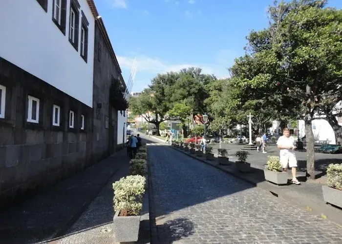 Tatil Evi Welcoming House In Santa Cruz With Garden Of 269 M² Santa Cruz (Madeira)