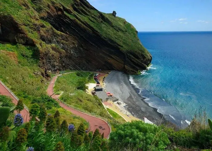 Welcoming House In Santa Cruz With Garden Of 269 M² Tatil Evi Santa Cruz (Madeira)