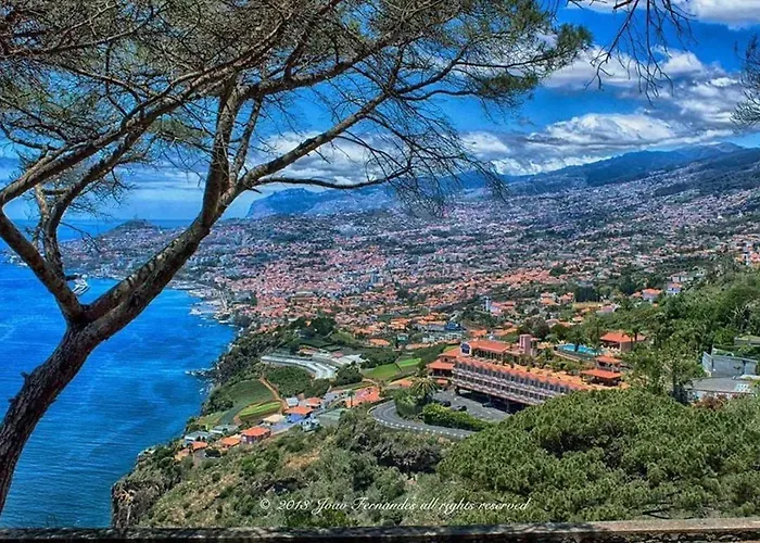 Welcoming House In Santa Cruz With Garden Of 269 M² 펜션